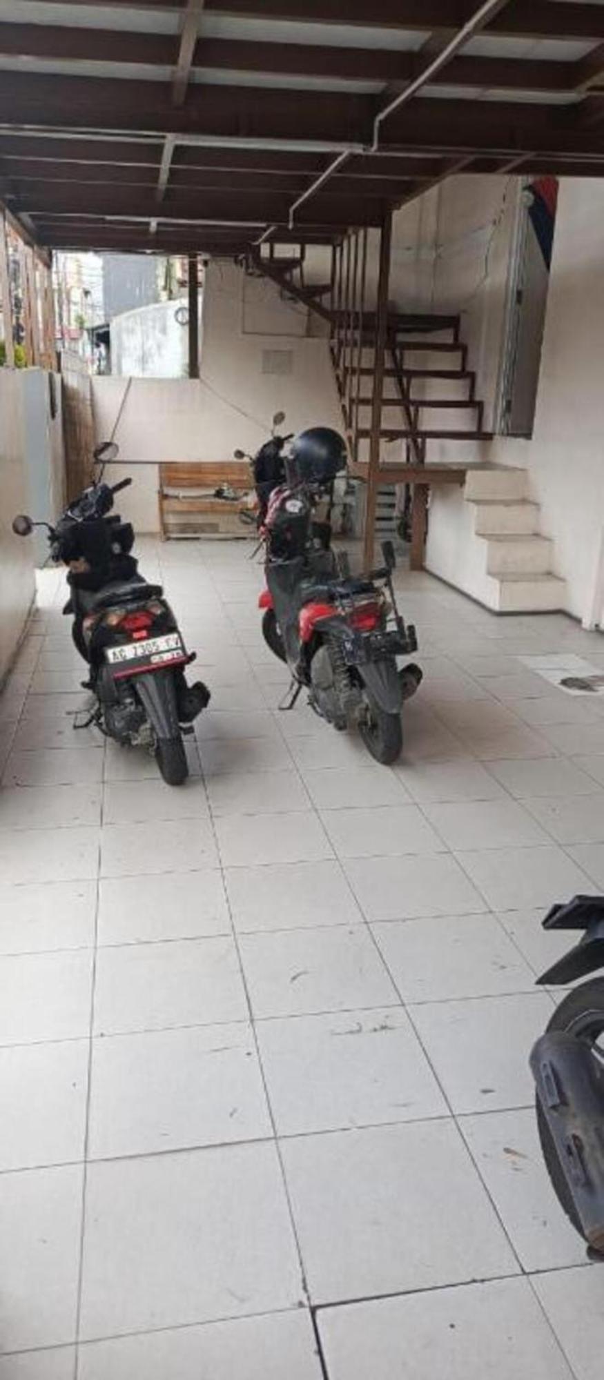 Budget Urban Space - Bus Hotel Semarang
